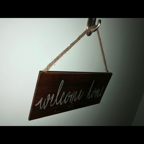 Welcome Home Sign - Picture 2 of 3